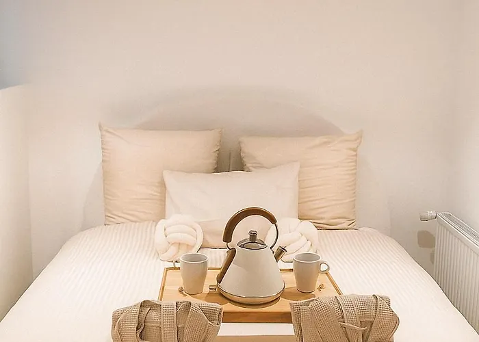 Le Ptit Saint Florent - Independant & *